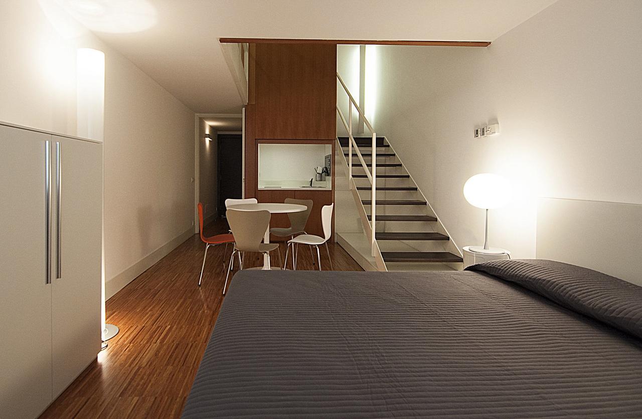 Bb Hotels Aparthotel Desuite Milan Bagian luar foto