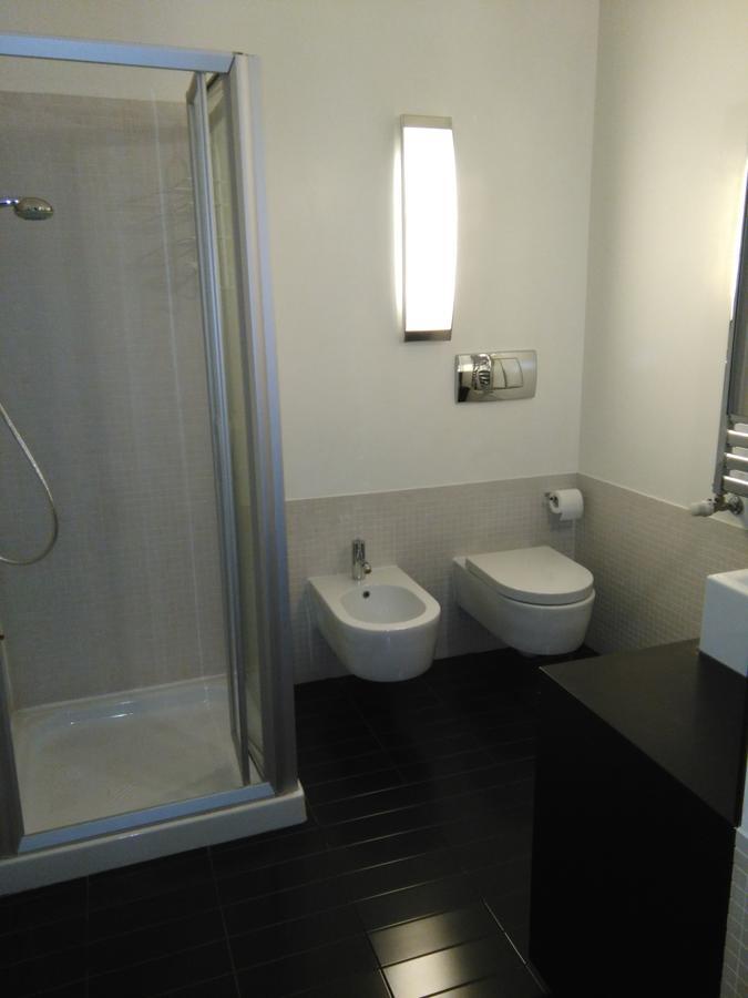 Bb Hotels Aparthotel Desuite Milan Bagian luar foto